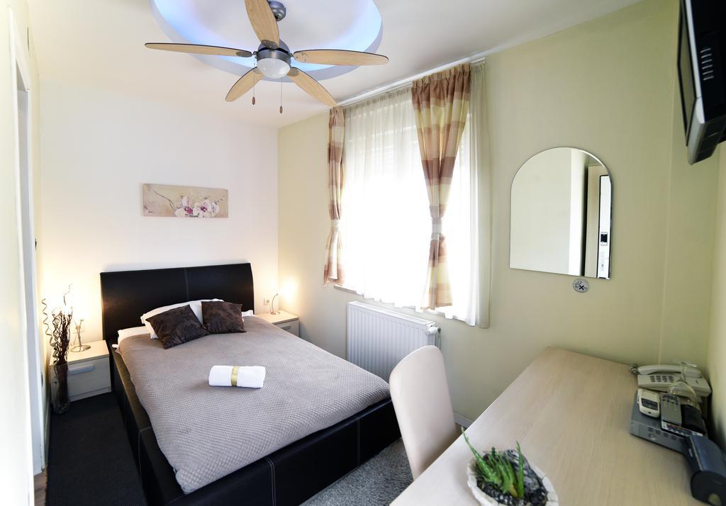 Villa Zrina Zagabria Camera foto